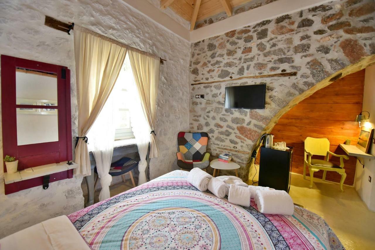 Mastoris Mansion Hotel Hydra  Exterior photo